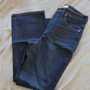 Madewell dark indigo curvy cali Demi-boot jeans. Size 29T.